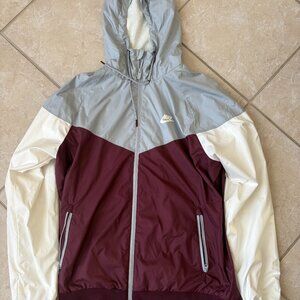Nike Wind Breaker